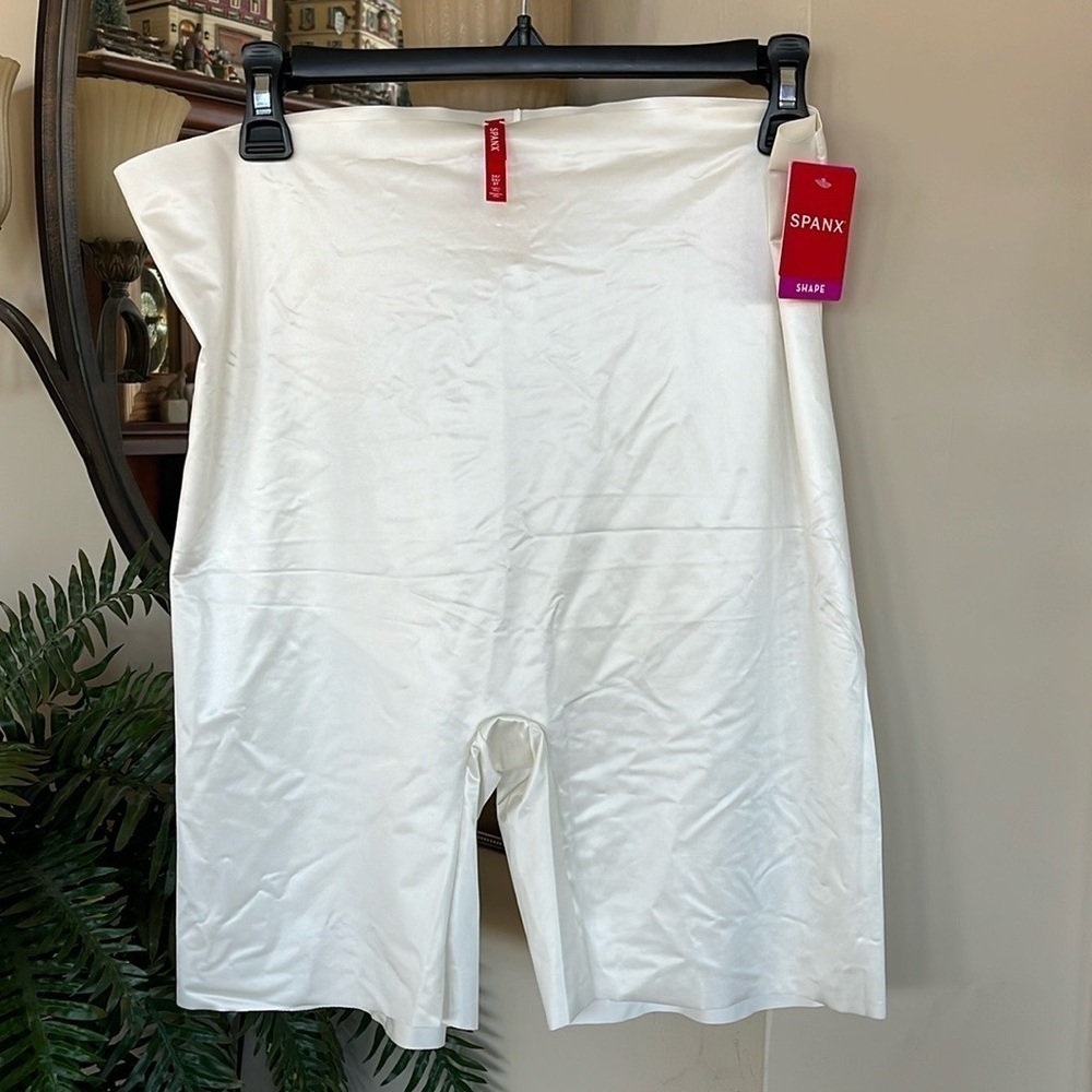 Brand New Spanx Satin Shapewear Linen Short Slimming Liquid Stretch 3X Quick Dry